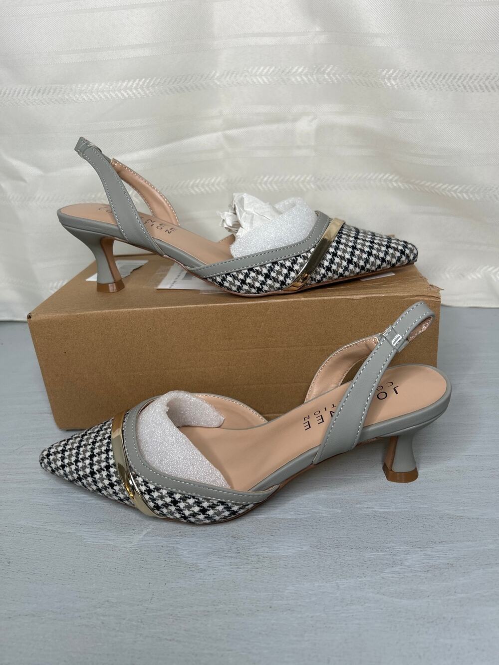 Journee Collection Nellia Houndstooth Slingback Kitten Heel Pumps Grey 7 Wide